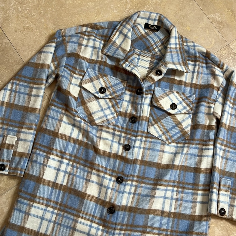 💕Brand new Shacket💕 - Picture 3 of 4